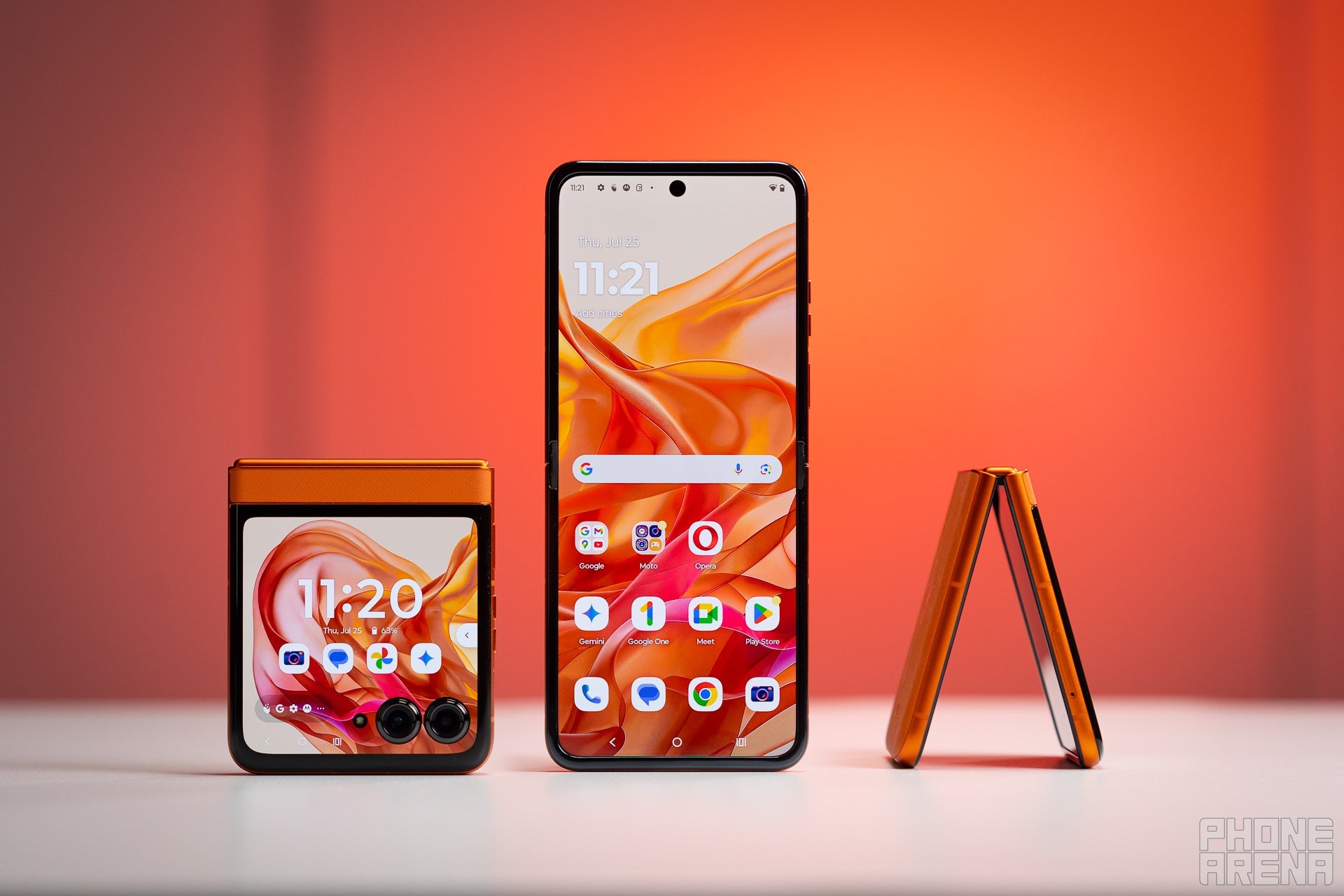 Amazon slashes the price of the Razr (2024), making it the cheapest foldable you can get