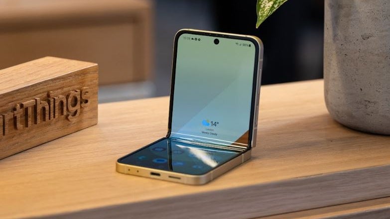 Samsung just won this year’s foldable contest, except perhaps in the U.S.