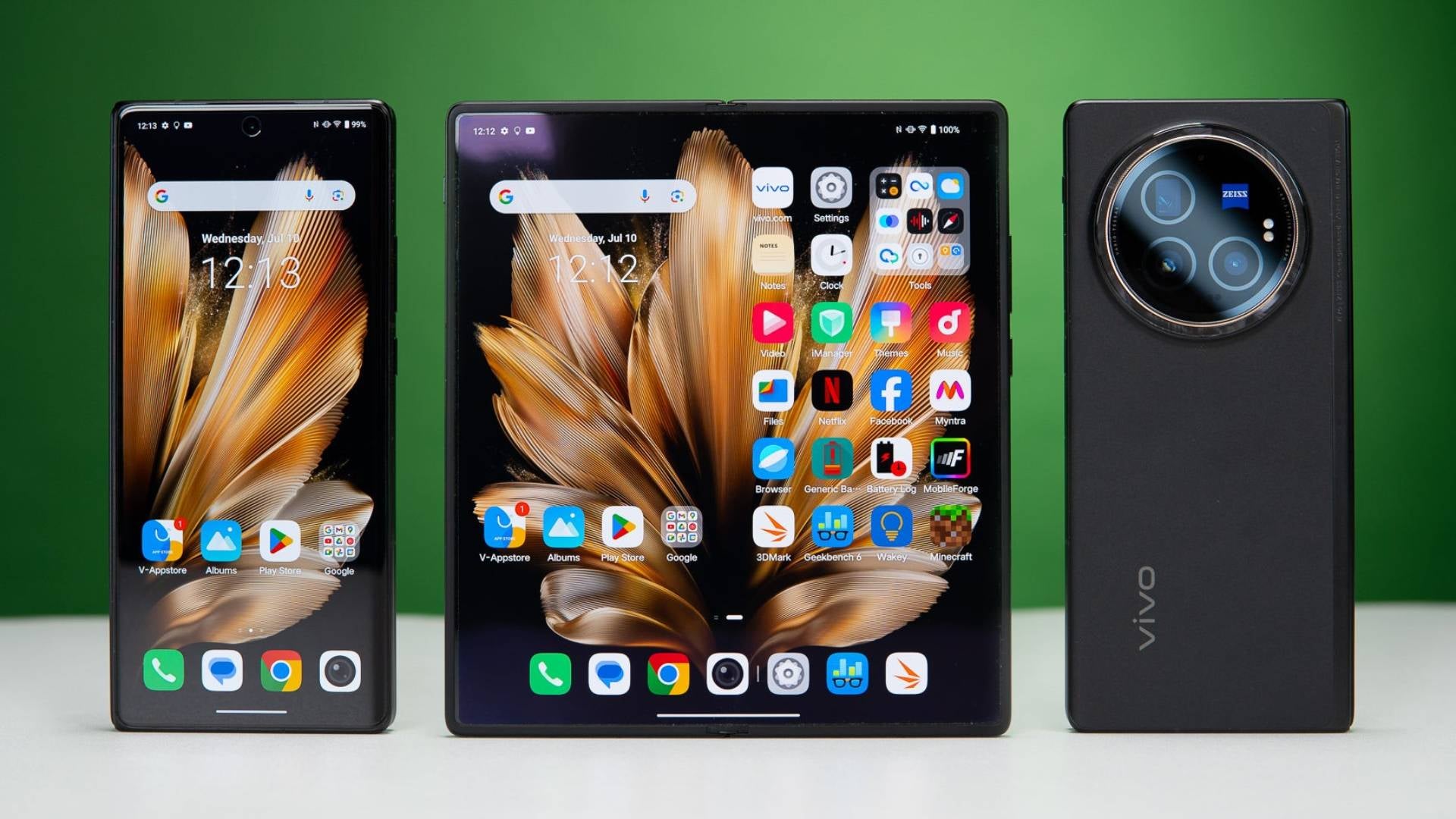 After years of doubt, I finally found a foldable worth using daily (Spoiler: It's not a Samsung or a Pixel)