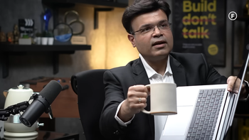 Asus boss tries to destroy an ExpertBook laptop in four different ways, can he succeed?