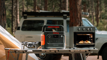 Limited-time sale knocks this Jackery Explorer 1000 v2 bundle to its best price