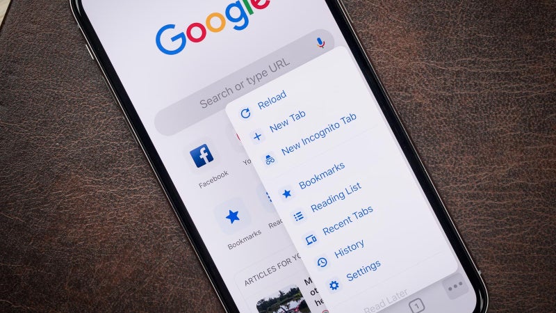 If your Android phone is still running on this version, you can forget about Chrome updates