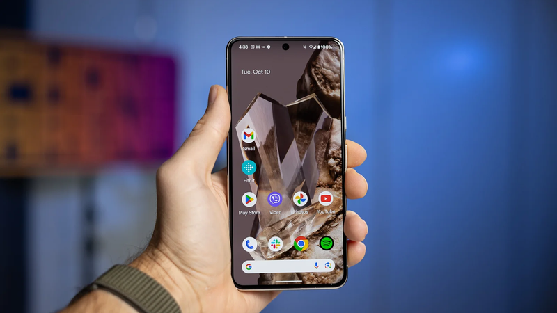 The Pixel 8 Pro remains an excellent choice at 37% off on Amazon