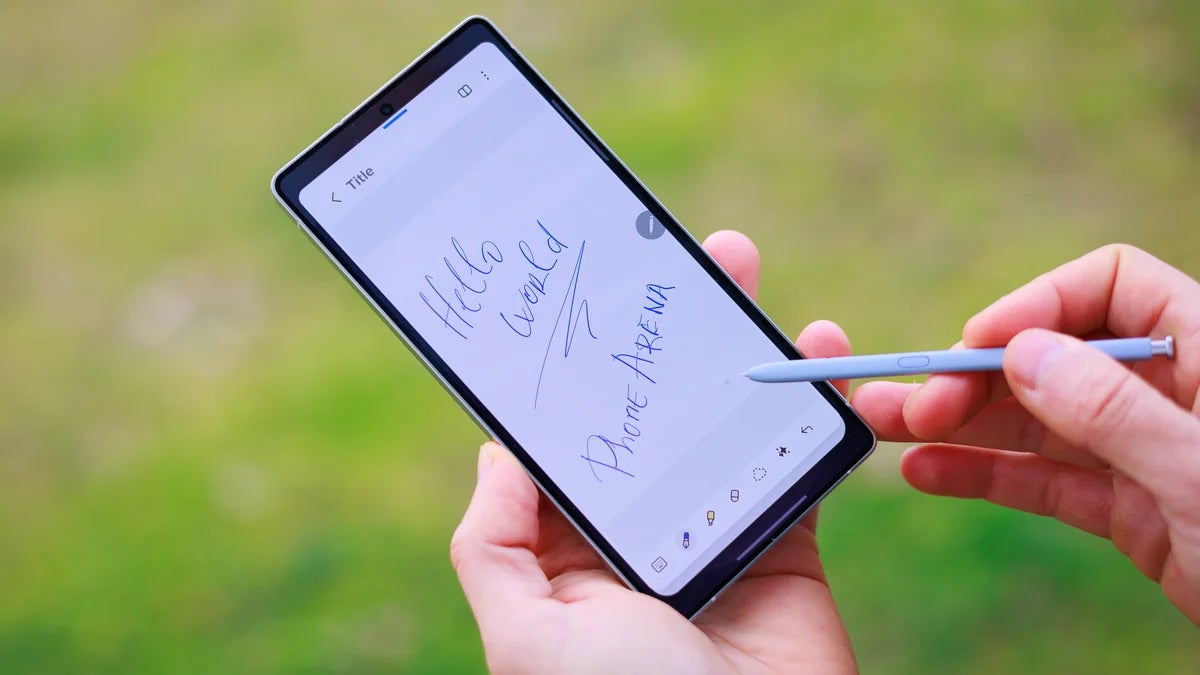 Samsung wants to replace the S Pen with more battery, but it’s scared to do so