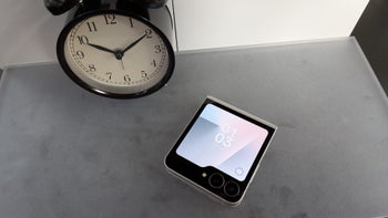 Was 2025 the best year to release a Galaxy Flip FE?