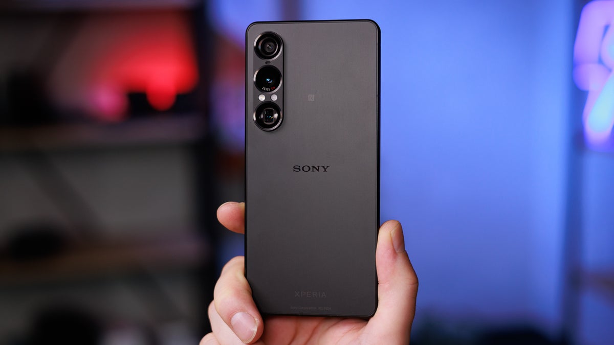 Sony has the chance to challenge Apple and Samsung, but it keeps wasting it
