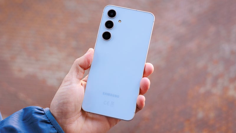 Galaxy S25 FE leak confirms an important battery upgrade