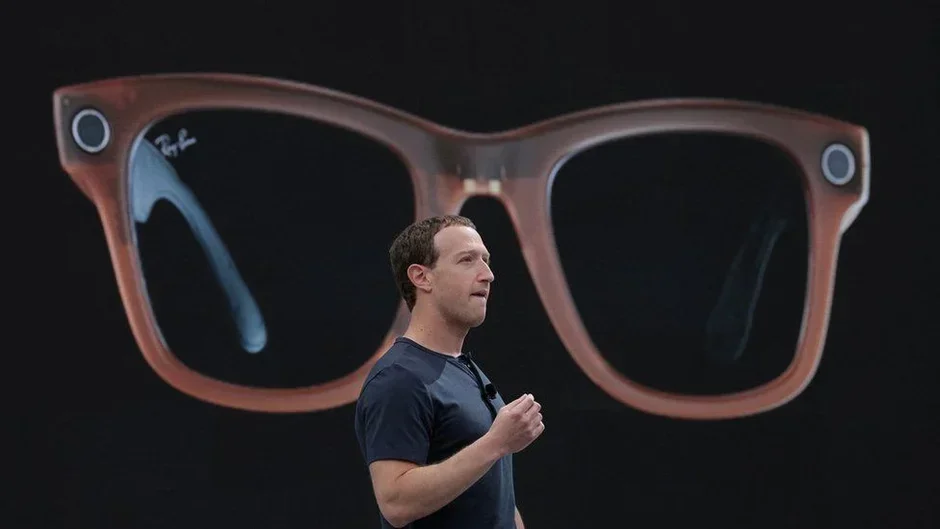 «Meta» Apple-dən daha 2 süni zəka mütəxəssisini işə götürdü - ağıllı eynək mübarizəsi güclənir!