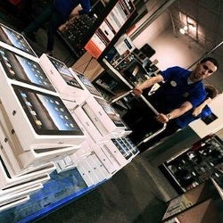 Best Buy to start selling iPad 2 after 5 pm on March, 11th