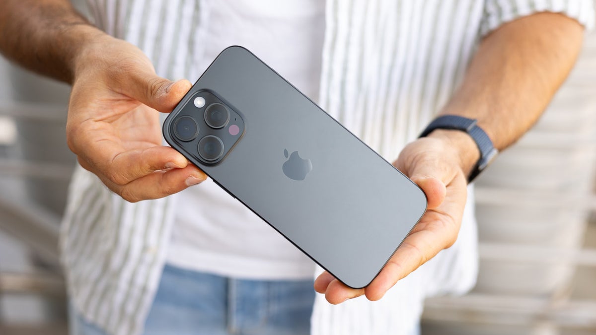 Holding the iPhone 16 Pro Max sideways