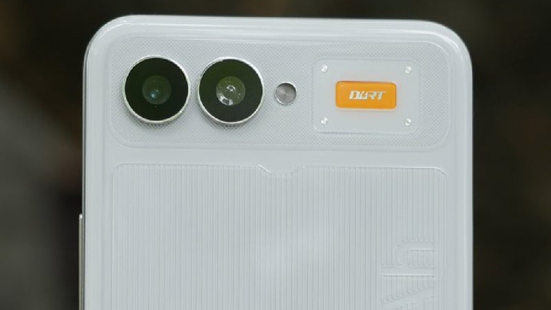 The phone with a 15,000 mAh battery is real, this is how long it lasts and what it looks like