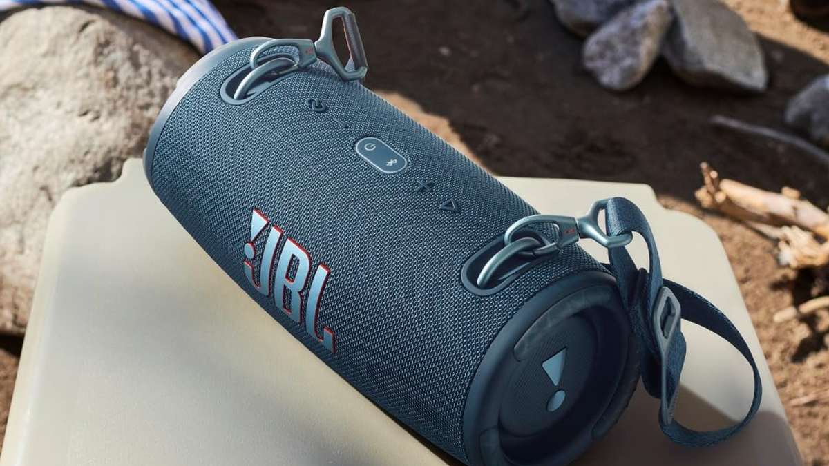 The bass-heavy JBL Xtreme 3 is now way more attractive at 33