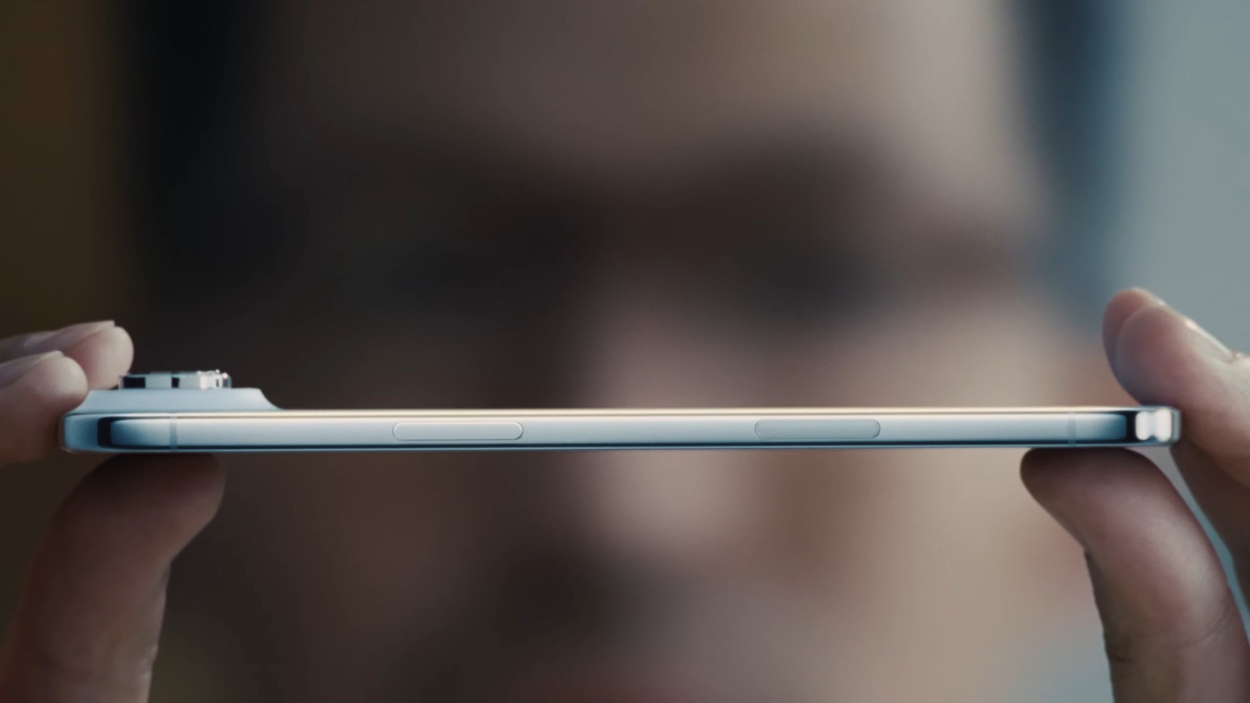 Apple made sure you’d want the iPhone Air over the iPhone 17 Pro by removing the most expected “feature”