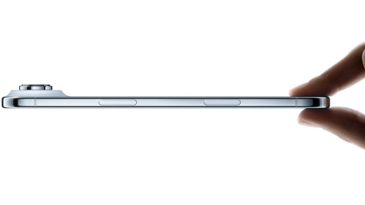 Is the iPhone Air a flop in the making or should Apple be more patient with it?