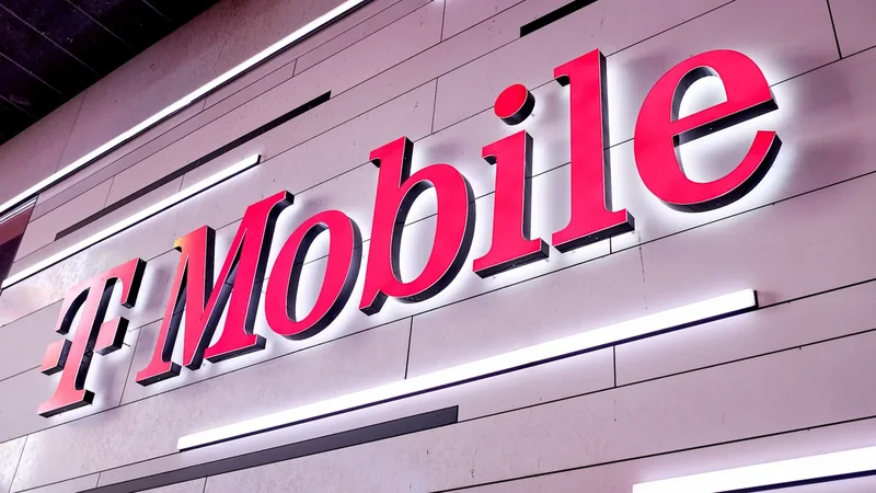 T-Mobile now lets some iOS apps use satellite data, but Apple is being discouraging
