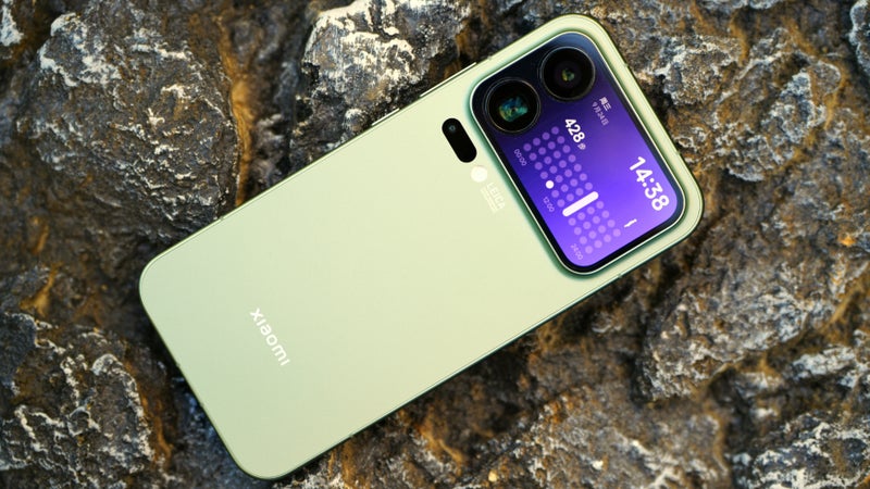 Xiaomi 17 is pretty great, but the blatant iPhone 17 copying is just too much for me