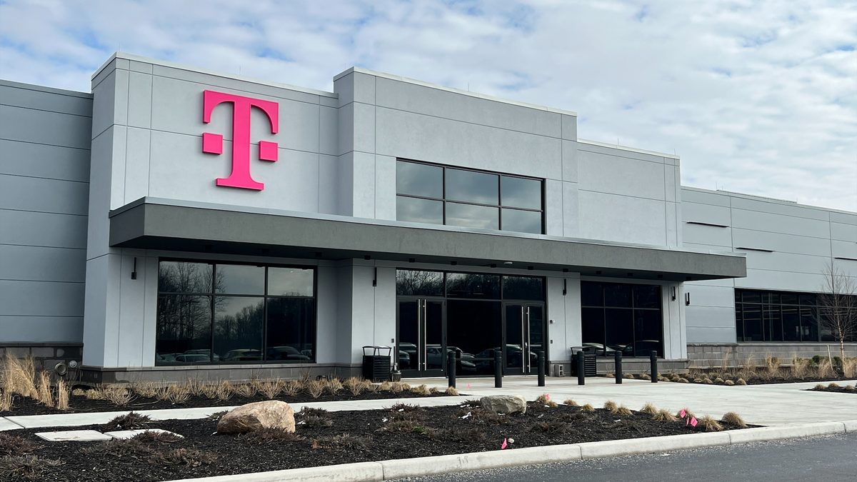 T-Mobile customers with 4G-only and early 5G phones will soon need to upgrade