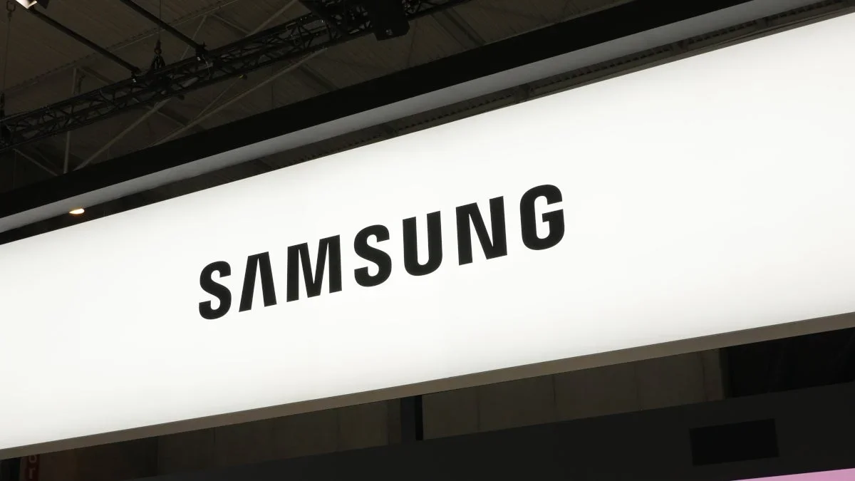Samsung’s new 200MP camera sensor has tiny pixels that could power your next telephoto zoom camera