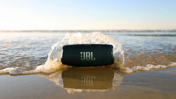 Popular JBL Charge 5 is flying off the shelves in this bestselling bargain