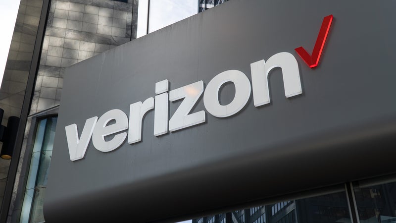 Verizon takes aim at bad rural internet with a new $25 "lite" plan