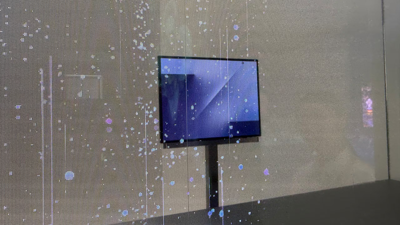 Samsung gives the world a first glimpse at its upcoming tri-fold phone