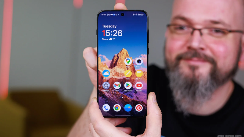 The OnePlus 15 exposes a hard truth: not every phone needs to dominate every category