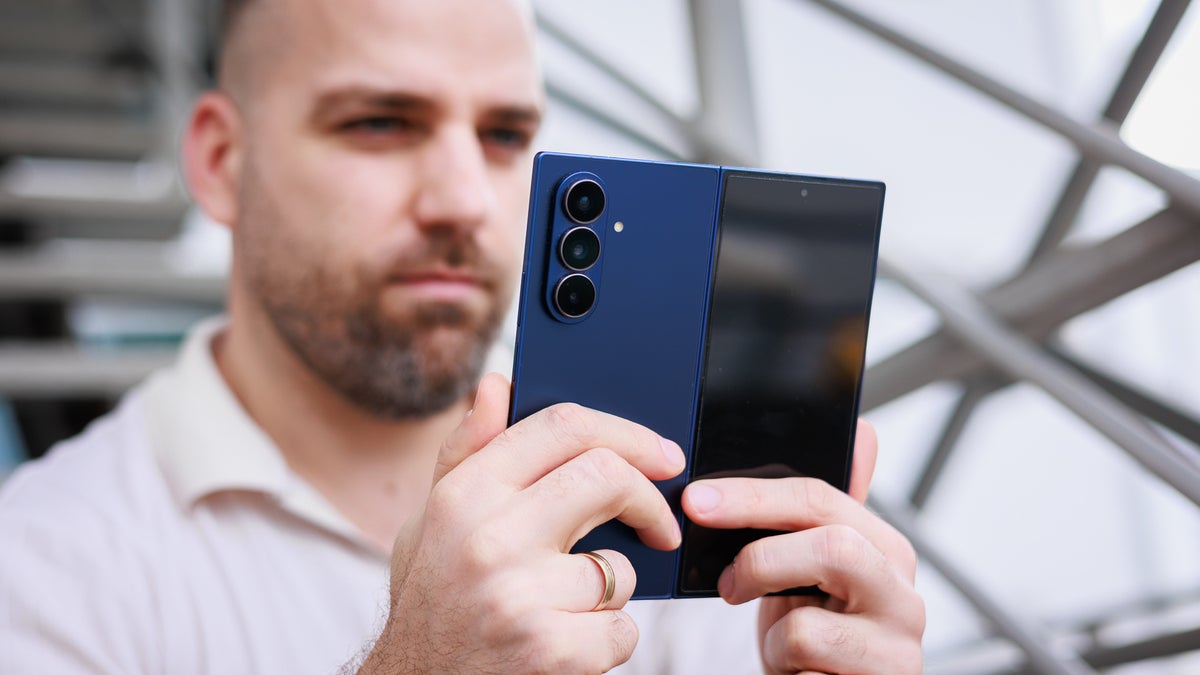 Rad Slavov holding the Samsung Galaxy Z Fold 7