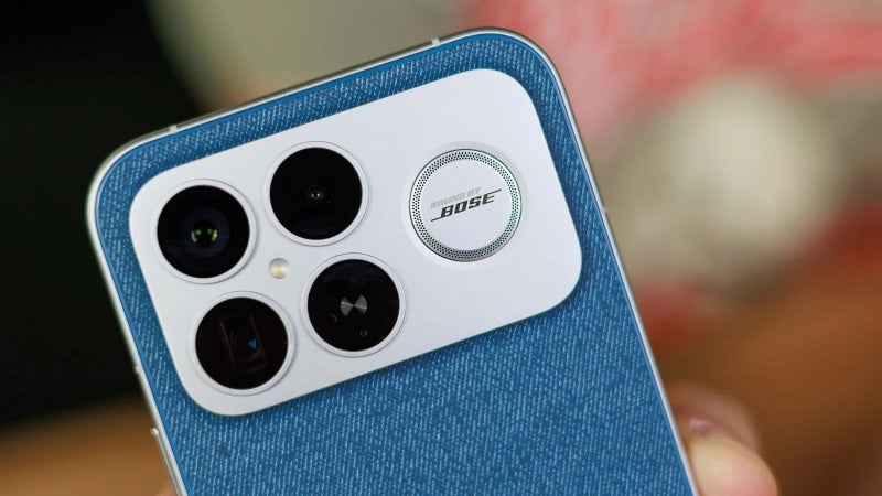 Why iPhones and Galaxies still sound weak—and this phone fixes it