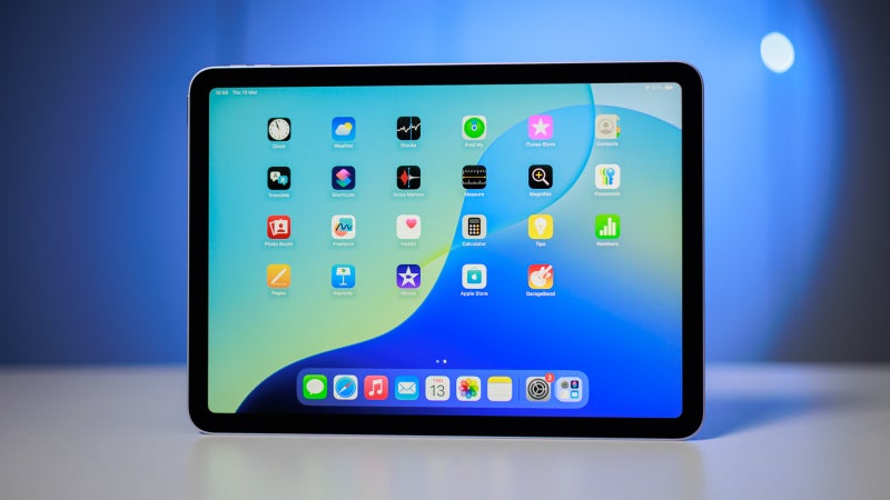 Use this simple trick to get Apple's powerful iPad Air 11 (2025) at an unbeatable Christmas price!