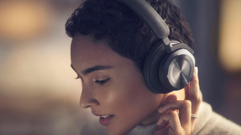 Exquisite Bang & Olufsen Beoplay HX headphones get a hefty discount for the holidays