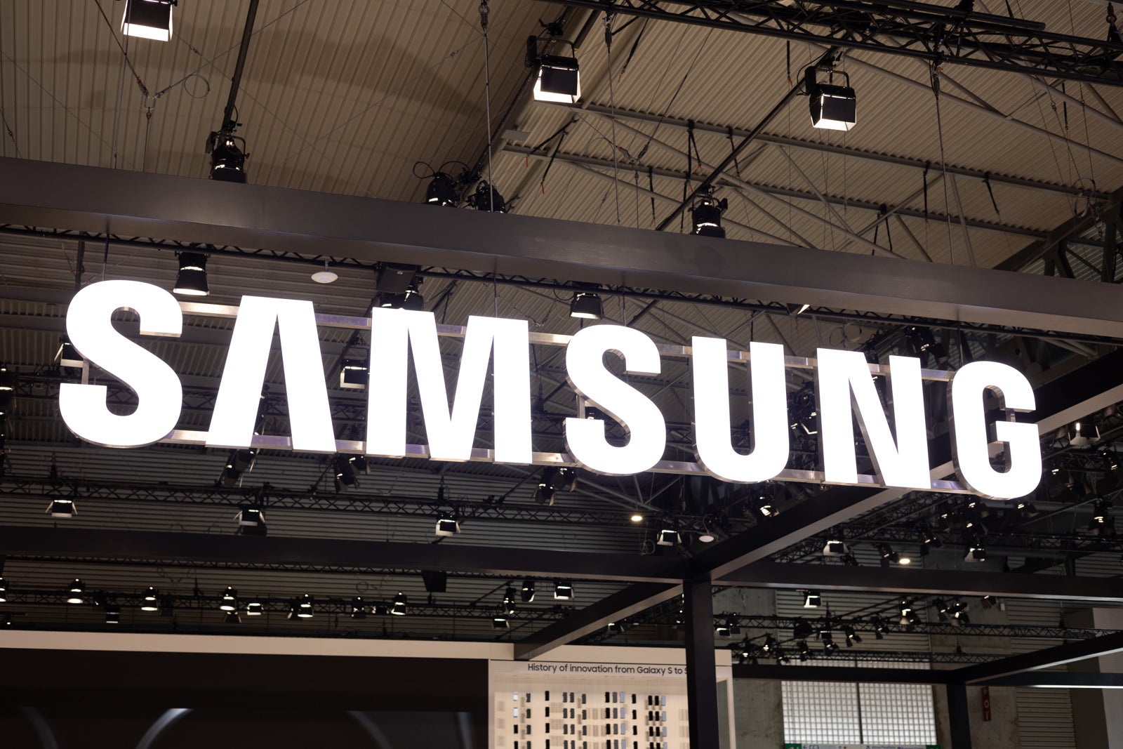 Samsung is discontinuing some of its fitness programs along with a little-known Galaxy app