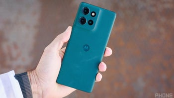 One company bought Motorola phones for its employees, and they hated it