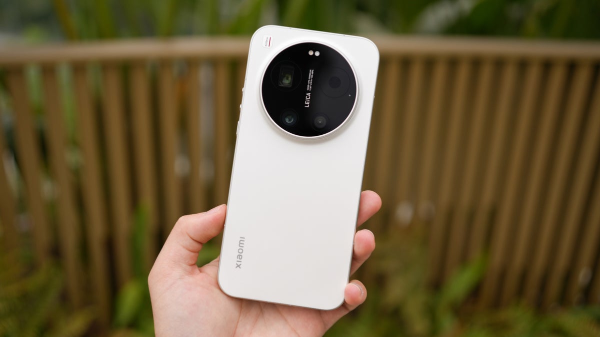 Real life Xiaomi 17 Ultra photos show off just how stunning the