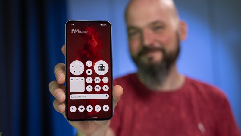 Did Apple and Google copy this feature from Nothing?
