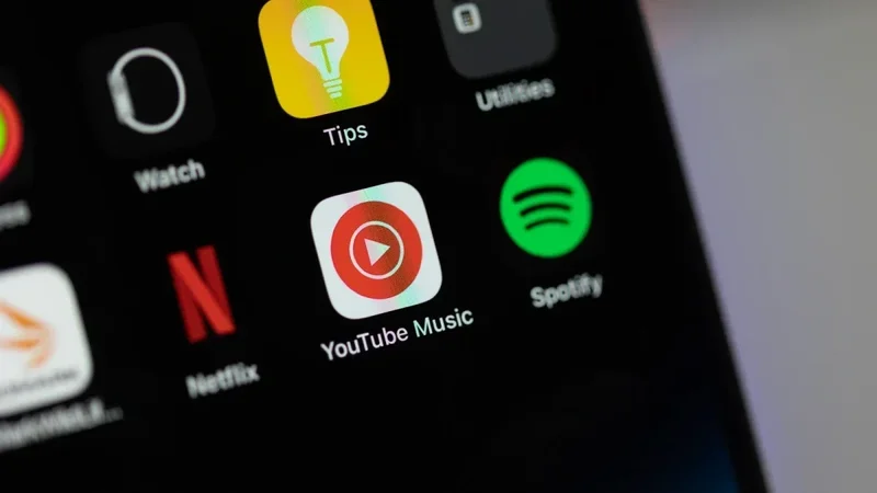 YouTube Music is flooding playlists with "fake" AI songs – and subscribers are furious