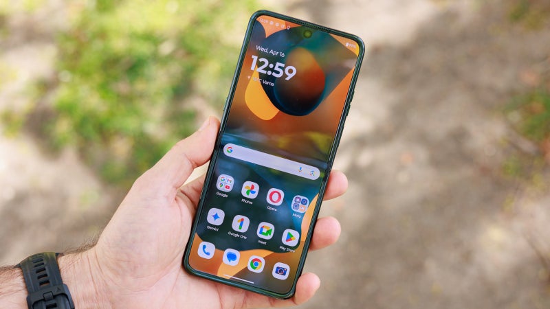 Weekly deals roundup: Galaxy S25 FE, Galaxy Tab S11, Razr Ultra, and so many more hot bargains