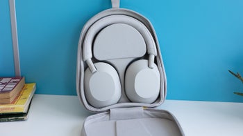 High-end Sony WH-1000XM5 surprisingly return to their Black Friday price