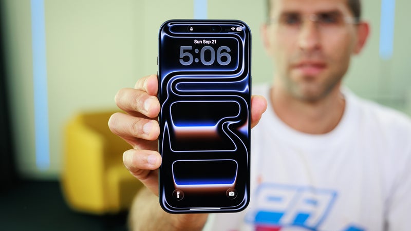 Standard phones could soon become as big as foldables, and I think that's largely a good move