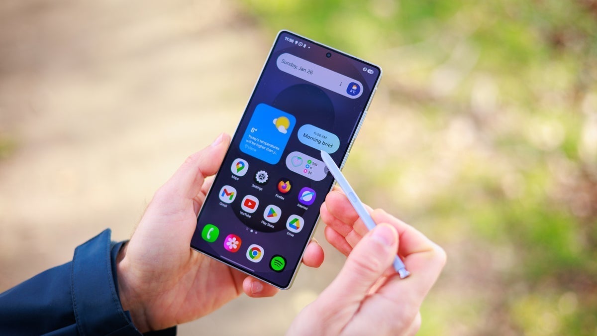 Galaxy S26 Ultra's billion-color gamble: our readers speak out on the biggest rumored upgrade