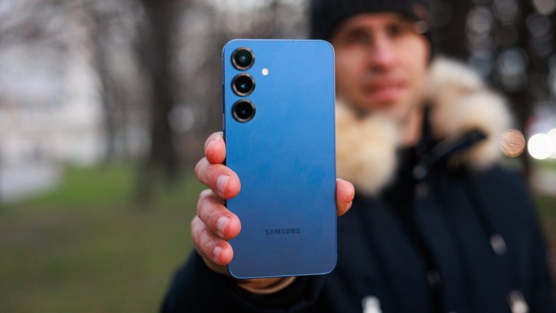 Galaxy S26 Plus leaks with Exynos 2600, Snapdragon split looks confirmed