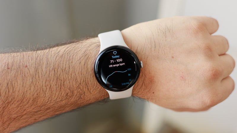 Hurry up and get Google's 45mm Pixel Watch 3 at this enchanting price before it's too late!