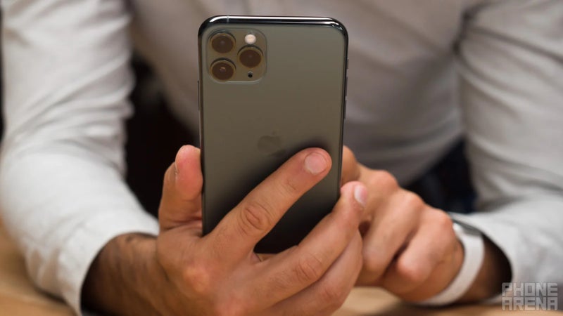 Have you ever seen an iPhone with a 12,000 mAh battery? You're not dreaming, here it is!