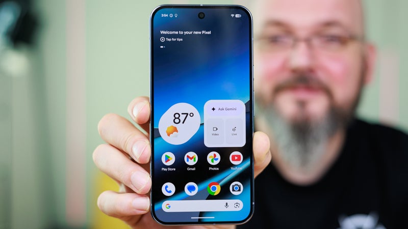Pixel's "At a Glance" widget will soon become even more useful