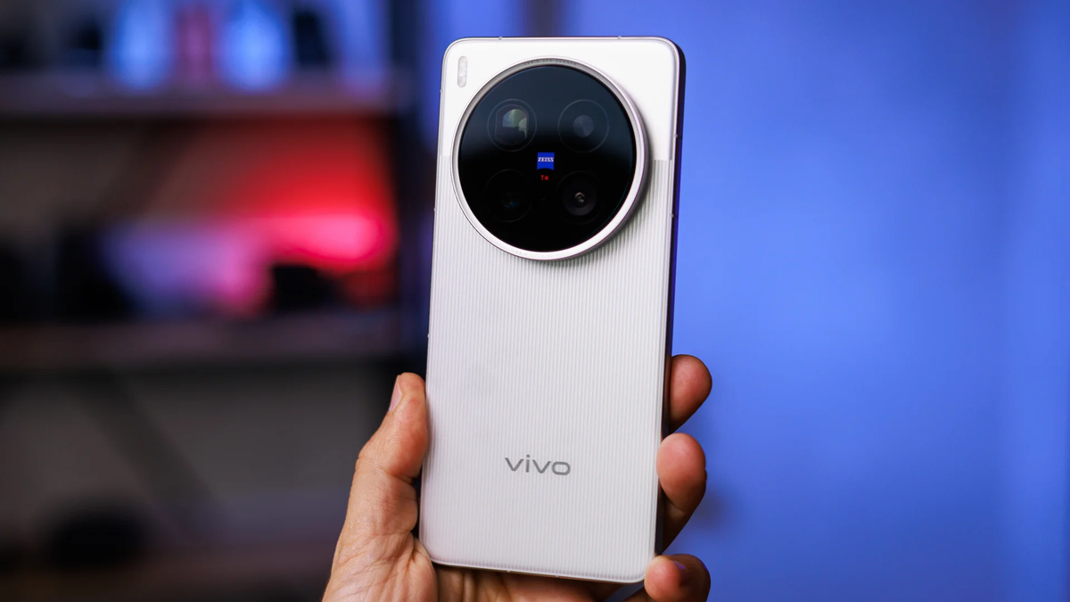 Vivo X300 Ultra and Vivo X300 FE global launch indicated by certifications  - PhoneArena