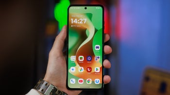 Never-before-seen Amazon deal makes the affordable Motorola Razr (2025) an irresistible bargain