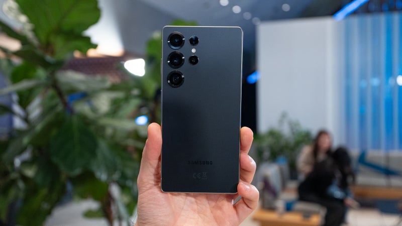 Huge new Amazon discount makes the Galaxy S25 Ultra a must-buy on the S26 Ultra's release day