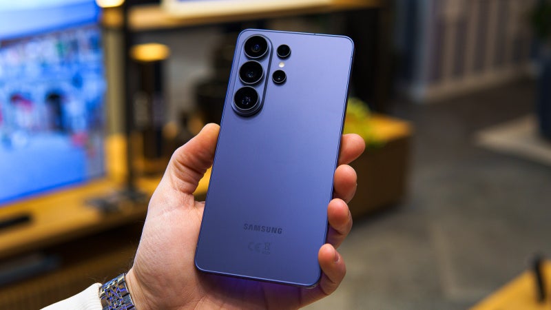 Samsung could be planning a monster battery upgrade for the Galaxy S27 Ultra