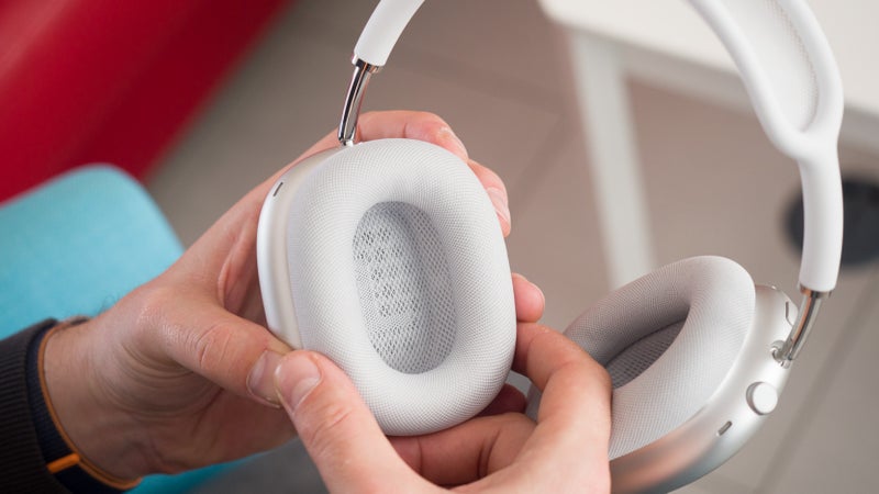 Apple is dooming two promising products to absurdly lazy updates