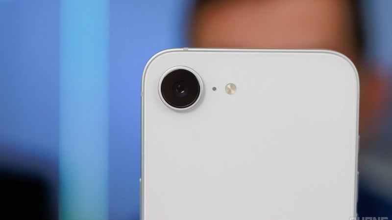 I used to think more cameras meant better photos, but the iPhone 17e proved me wrong