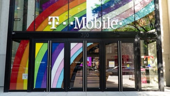 T-Mobile rep gets yelled at by customer and it's all due to the carrier's digital transition